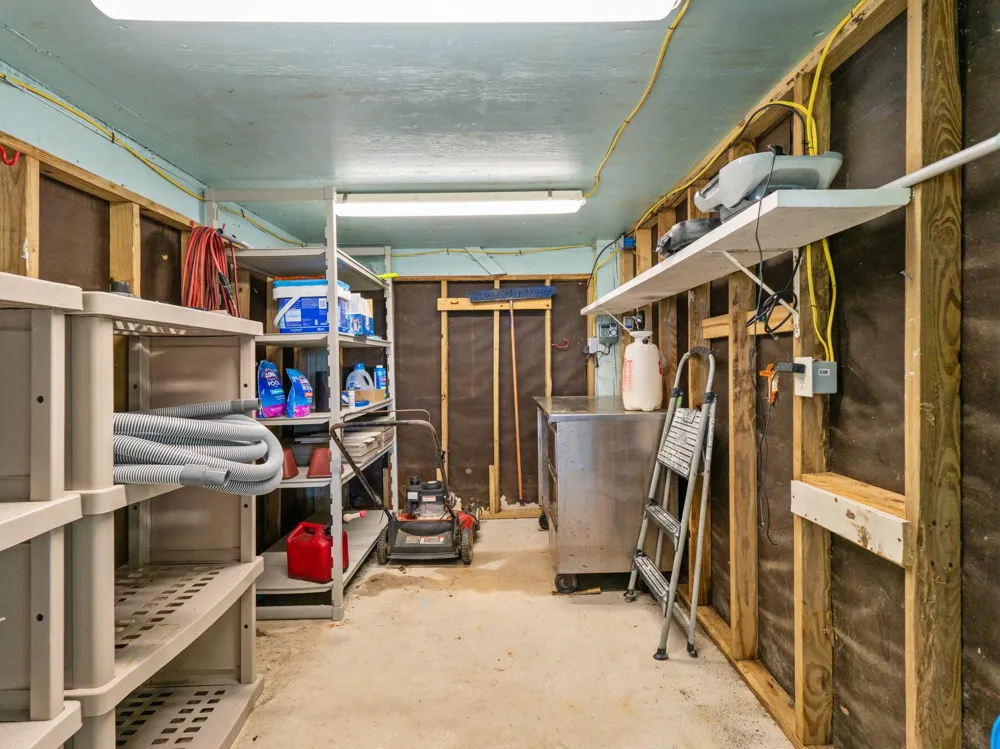 15509 Oceania Sargent, TX 77414