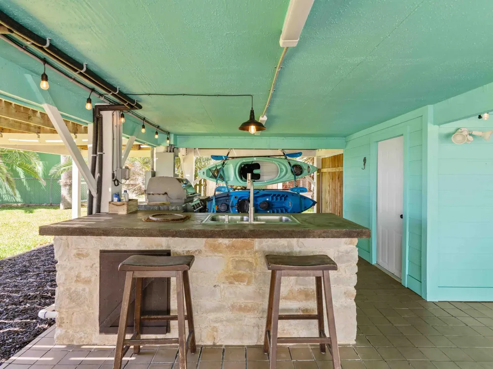 15509 Oceania Sargent, TX 77414