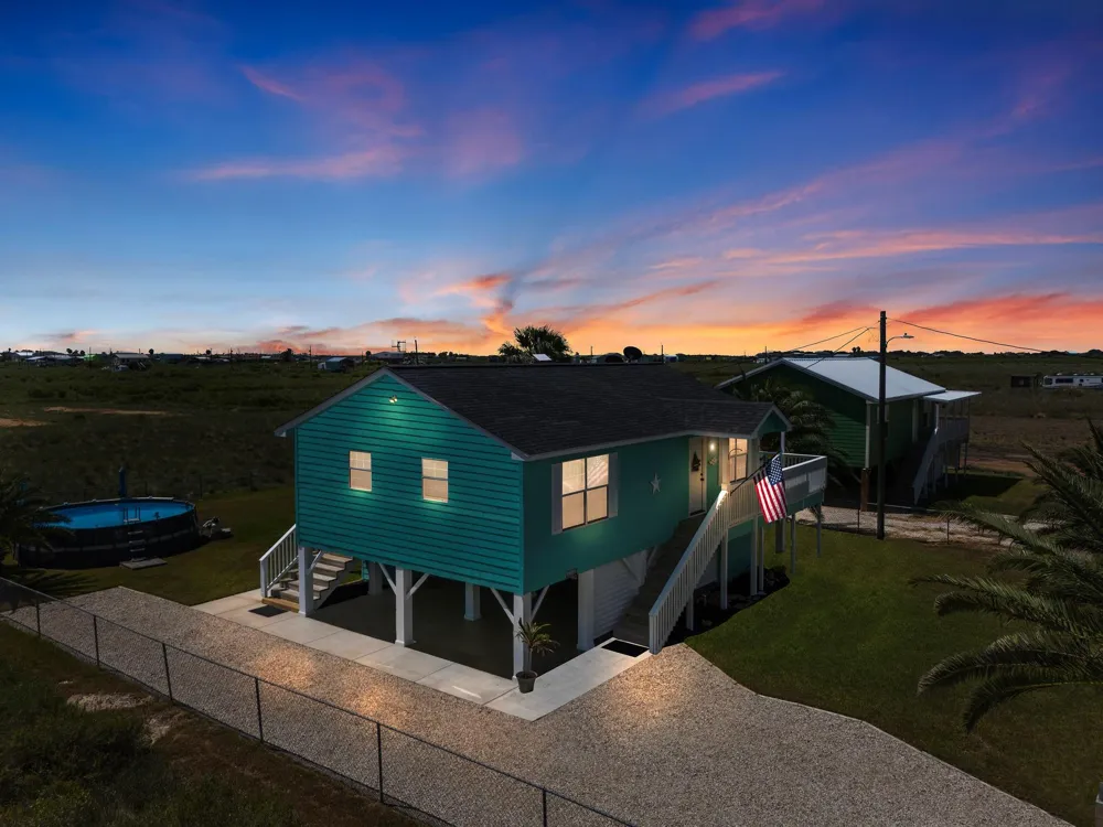15509 Oceania Sargent, TX 77414
