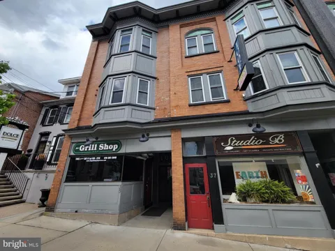 35 E PHILADELPHIA AVENUE