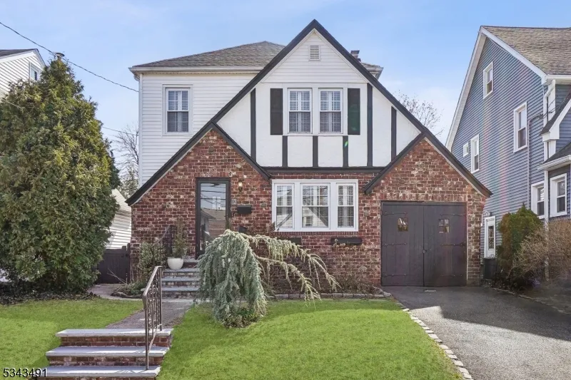 12 Mountain Ave Bloomfield, NJ 07003