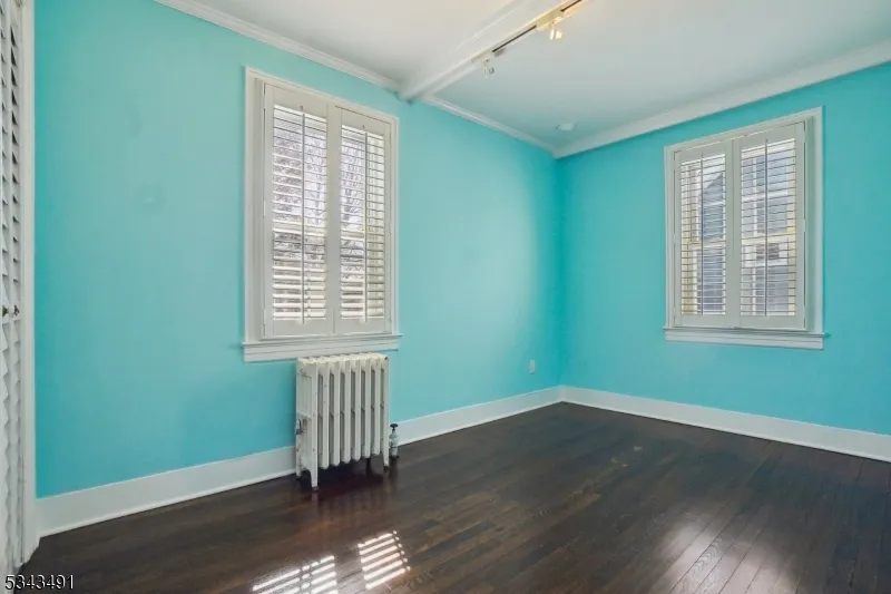 12 Mountain Ave Bloomfield, NJ 07003