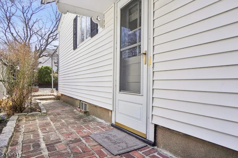 12 Mountain Ave Bloomfield, NJ 07003