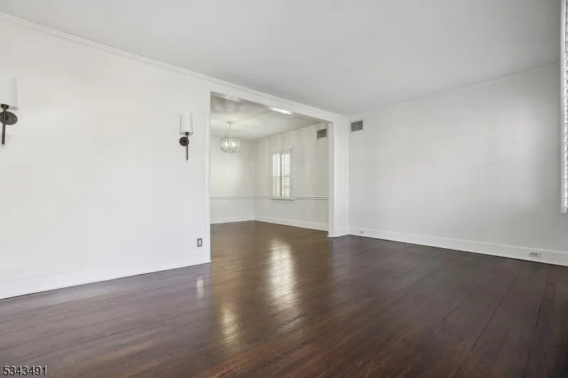 12 Mountain Ave Bloomfield, NJ 07003
