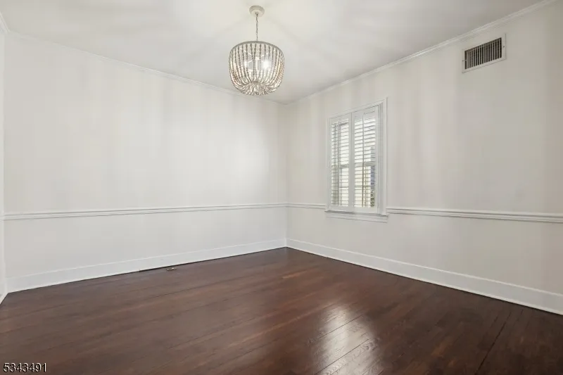 12 Mountain Ave Bloomfield, NJ 07003