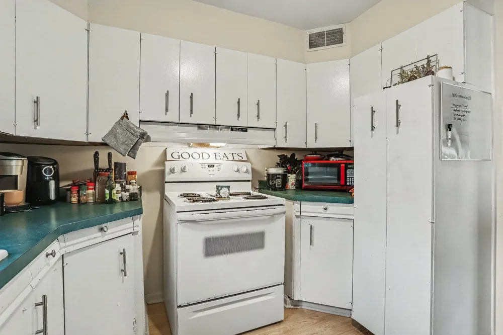 1711 Colby Avenue Kalamazoo, MI 49004