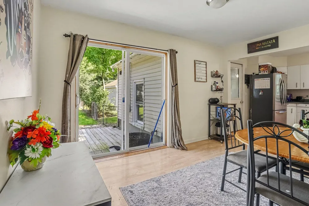1711 Colby Avenue Kalamazoo, MI 49004