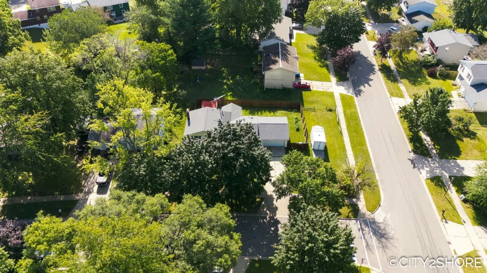 418 Harrison Street Coopersville, MI 49404