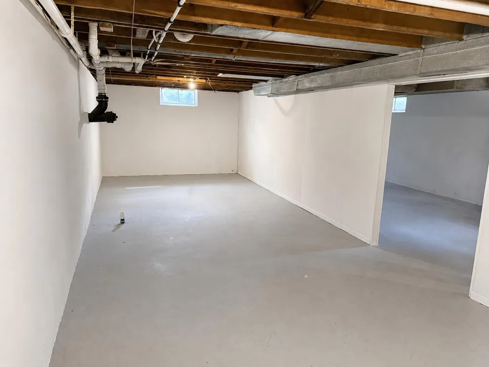 6060 Twilight Avenue Kalamazoo, MI 49048