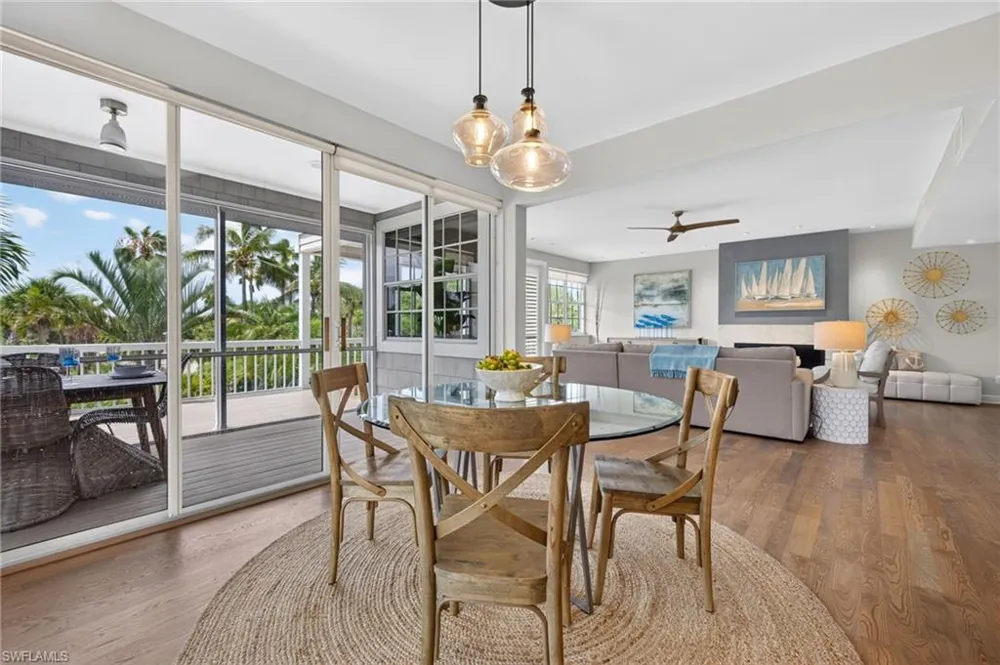 1828 Buckthorn Lane Sanibel, FL 33957