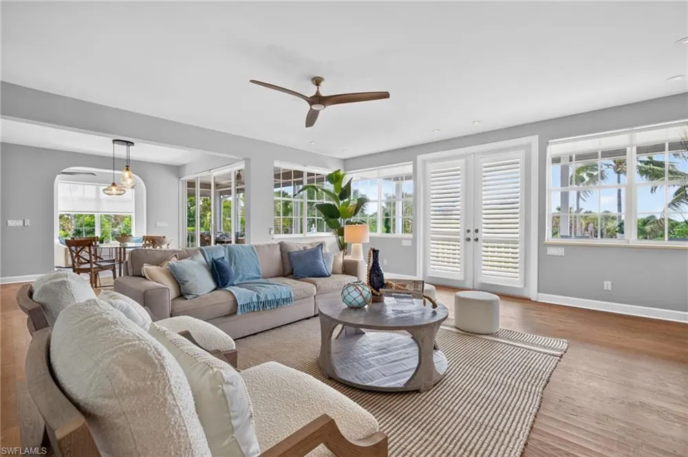 1828 Buckthorn Lane Sanibel, FL 33957