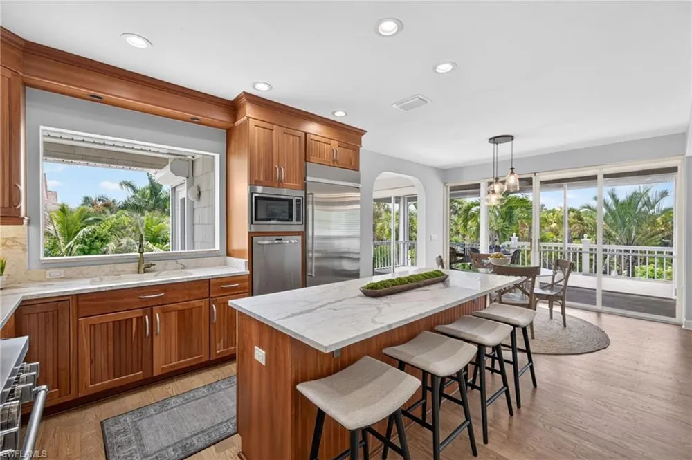 1828 Buckthorn Lane Sanibel, FL 33957