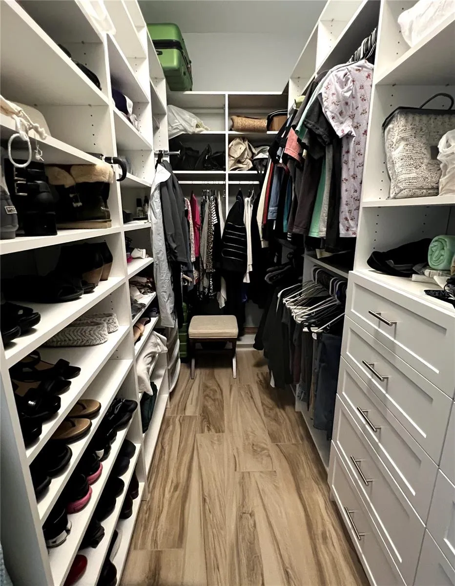7555 TORI WAY Bradenton, FL 34202