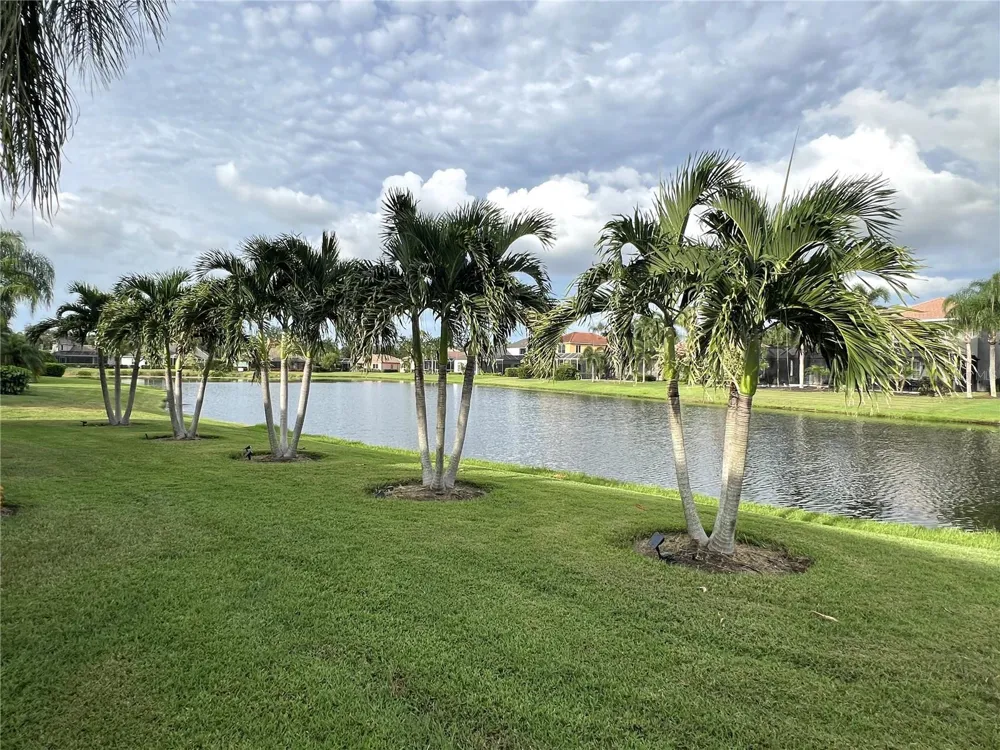 7555 TORI WAY Bradenton, FL 34202