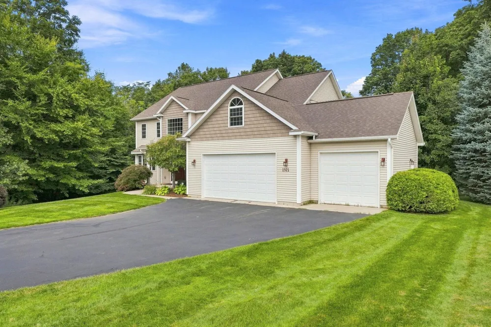1521 Bee Court Blair Township, MI 49696