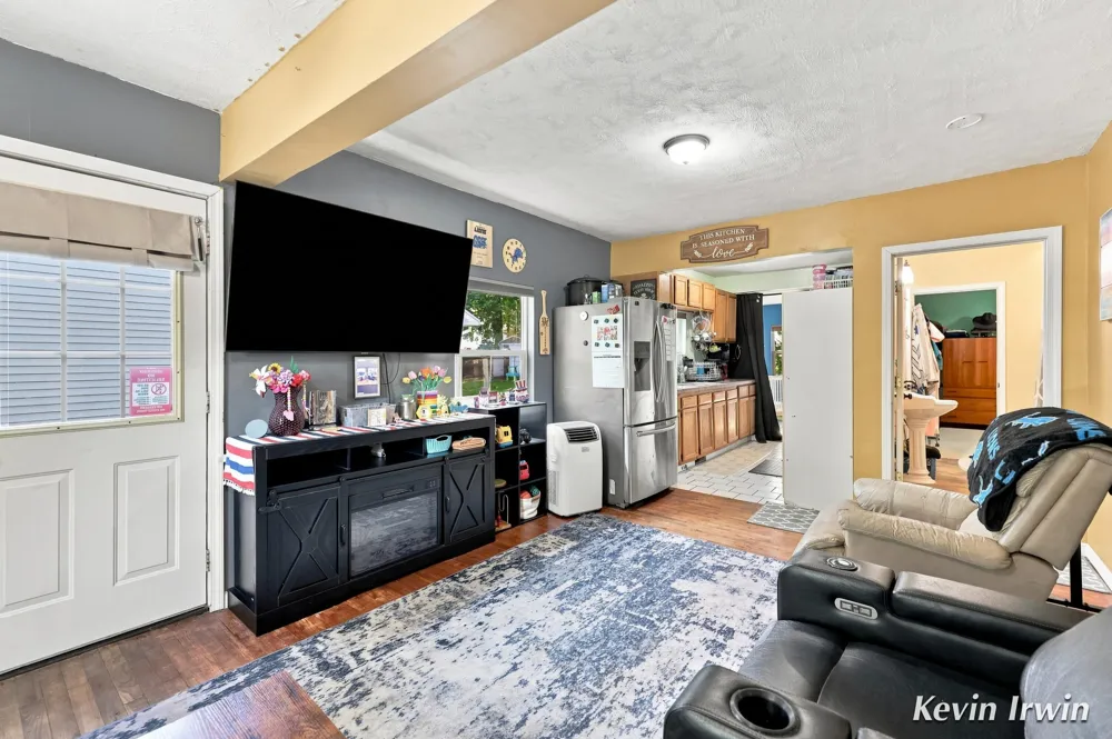 6780 Tulare Avenue NE Cannon Township, MI 49341