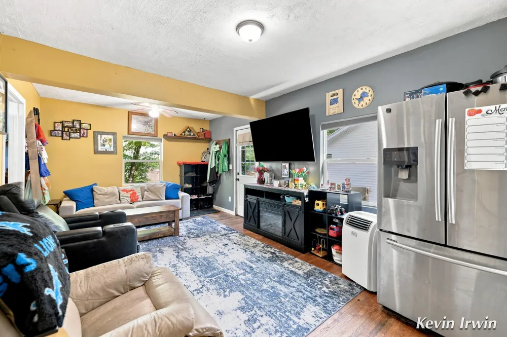 6780 Tulare Avenue NE Cannon Township, MI 49341