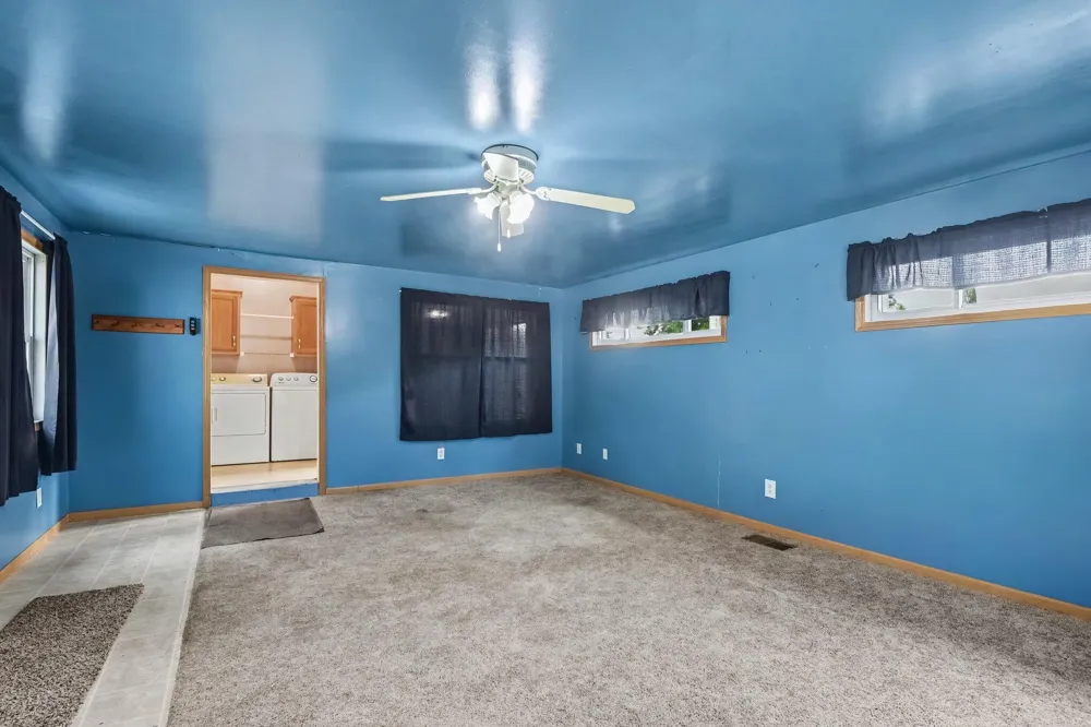 546 Wall Street Easton Township, MI 48846