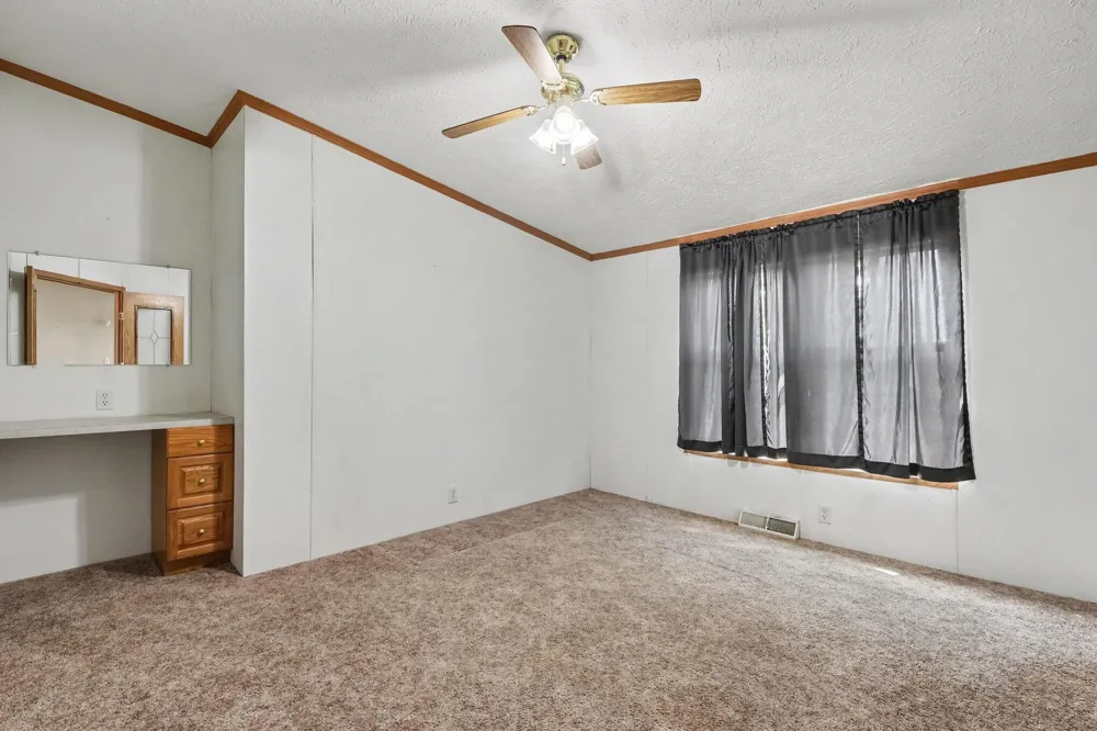 546 Wall Street Easton Township, MI 48846