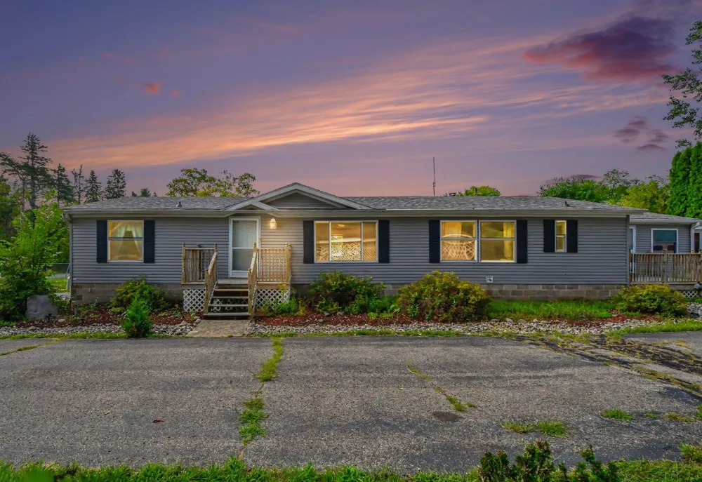 546 Wall Street Easton Township, MI 48846