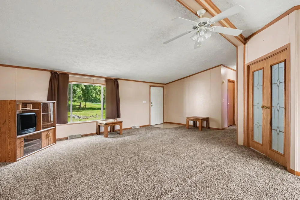 546 Wall Street Easton Township, MI 48846