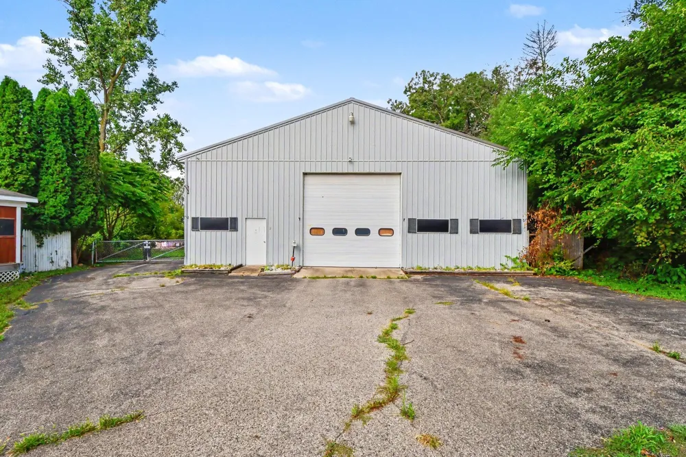 546 Wall Street Easton Township, MI 48846