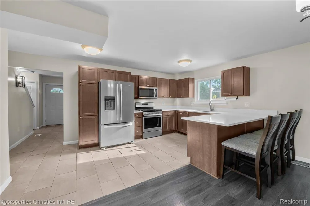 10069 Fairview Street Taylor City, MI 48180
