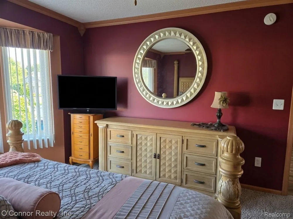 836 Crystal Lane Marysville City, MI 48040