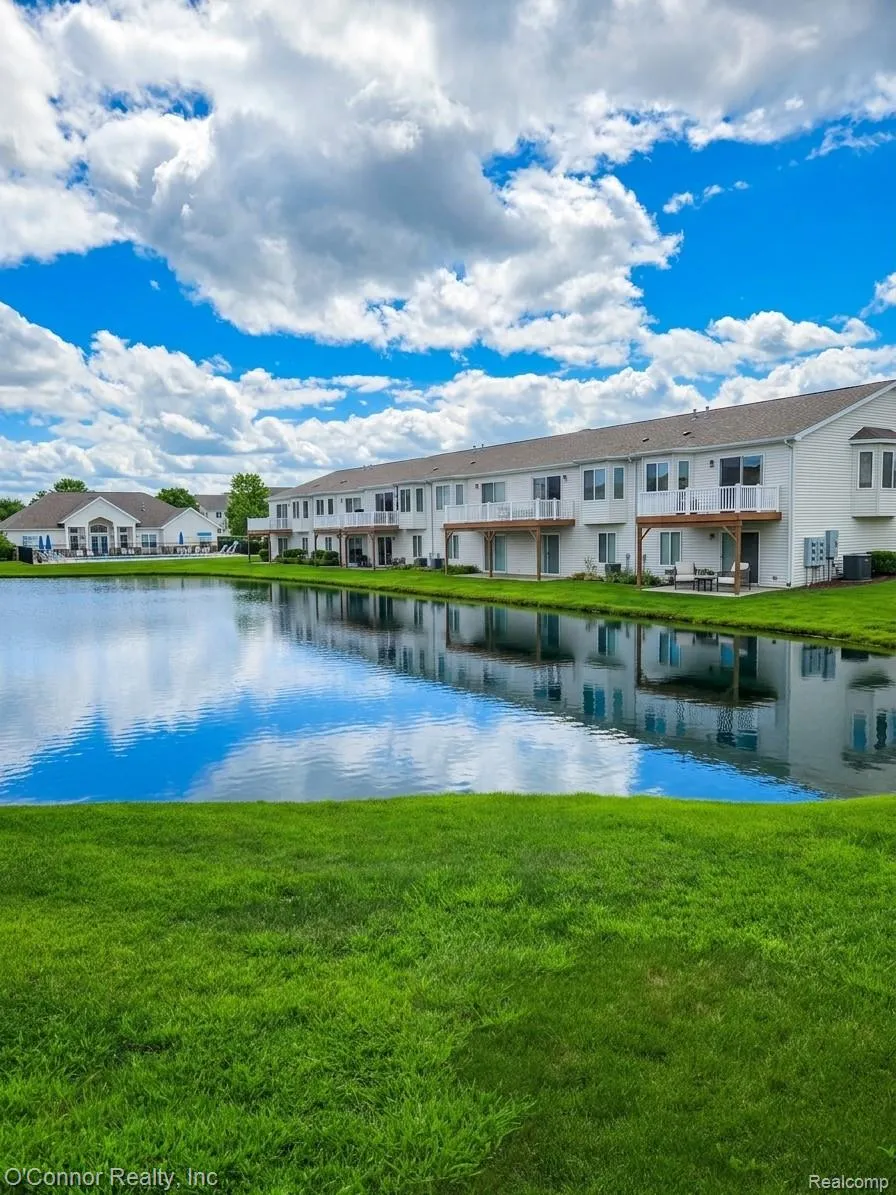 836 Crystal Lane Marysville City, MI 48040