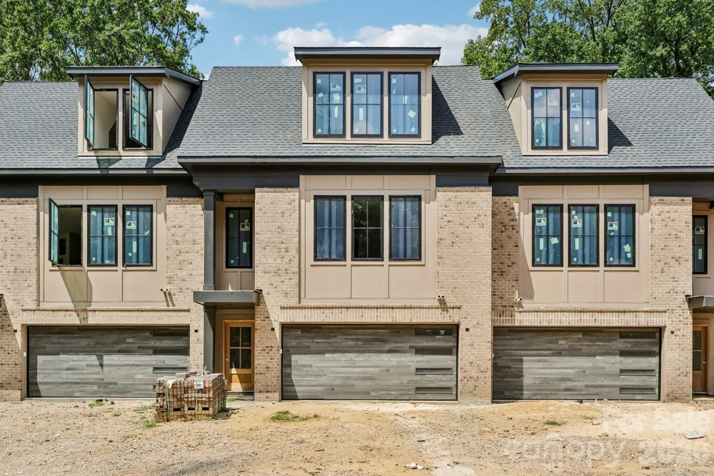 1539 Crystal Road Charlotte, NC 28205