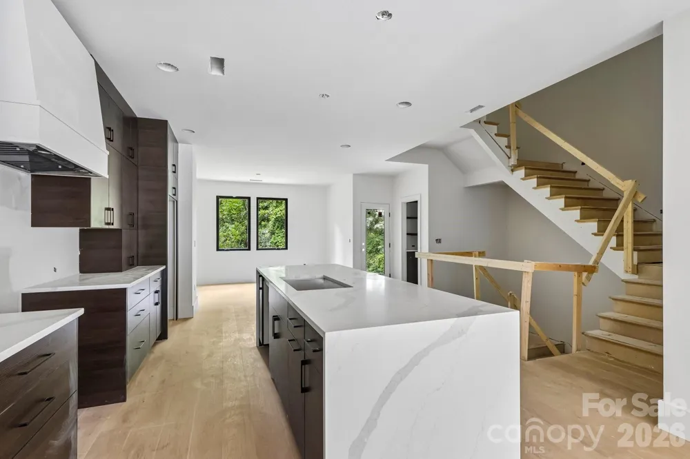 1539 Crystal Road Charlotte, NC 28205