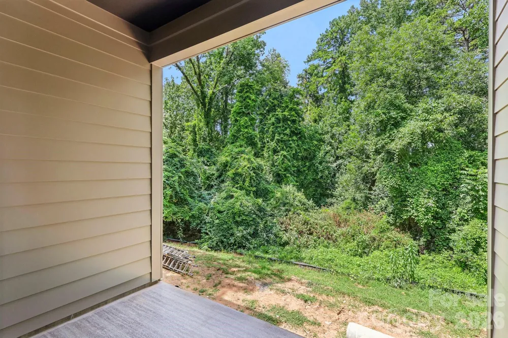 1539 Crystal Road Charlotte, NC 28205