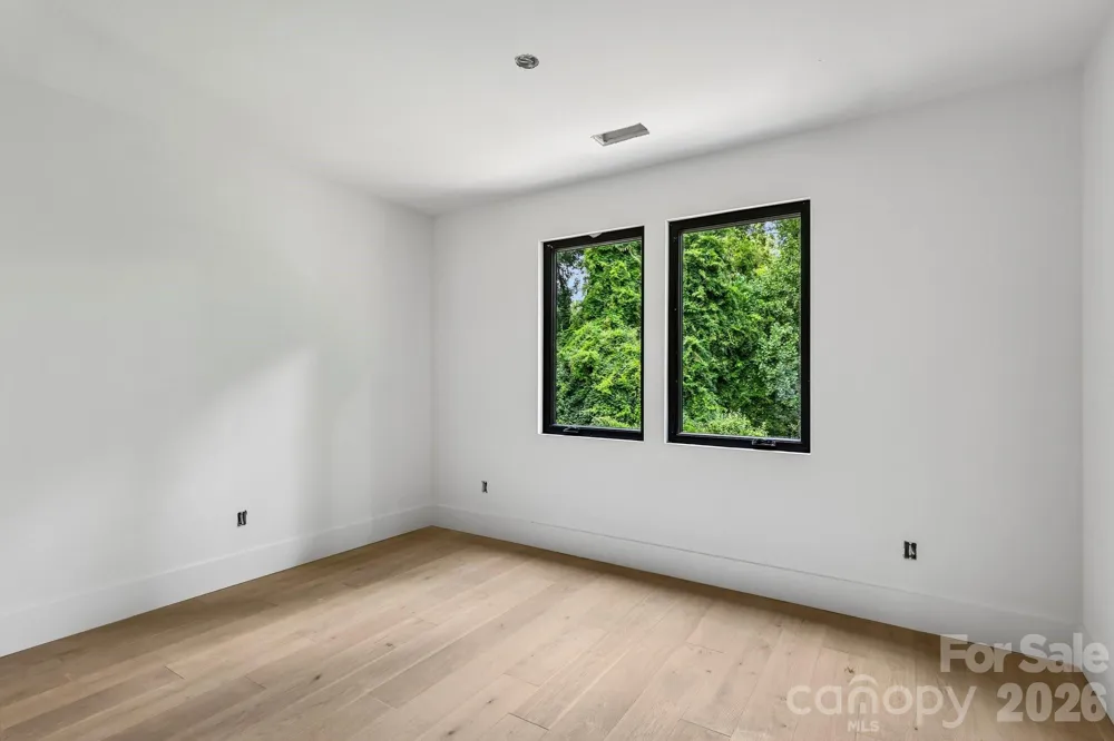 1539 Crystal Road Charlotte, NC 28205