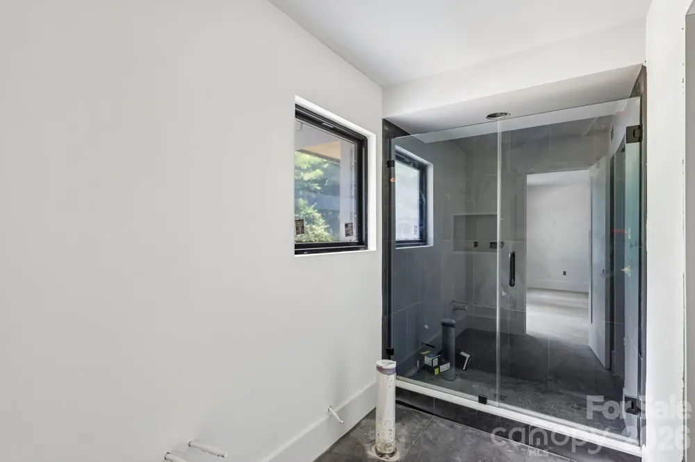 1539 Crystal Road Charlotte, NC 28205