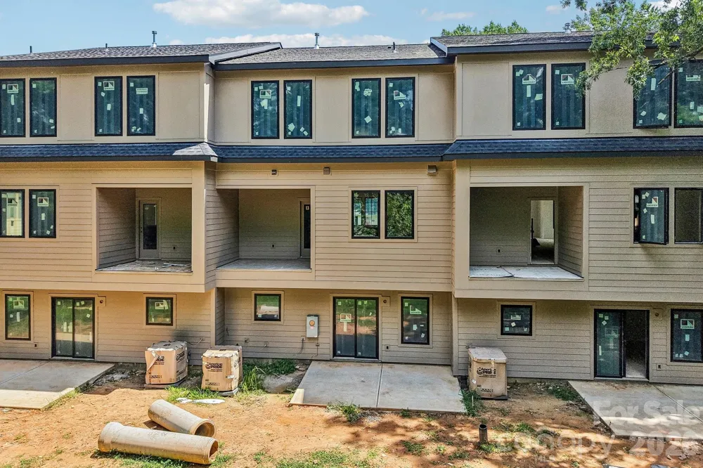 1539 Crystal Road Charlotte, NC 28205