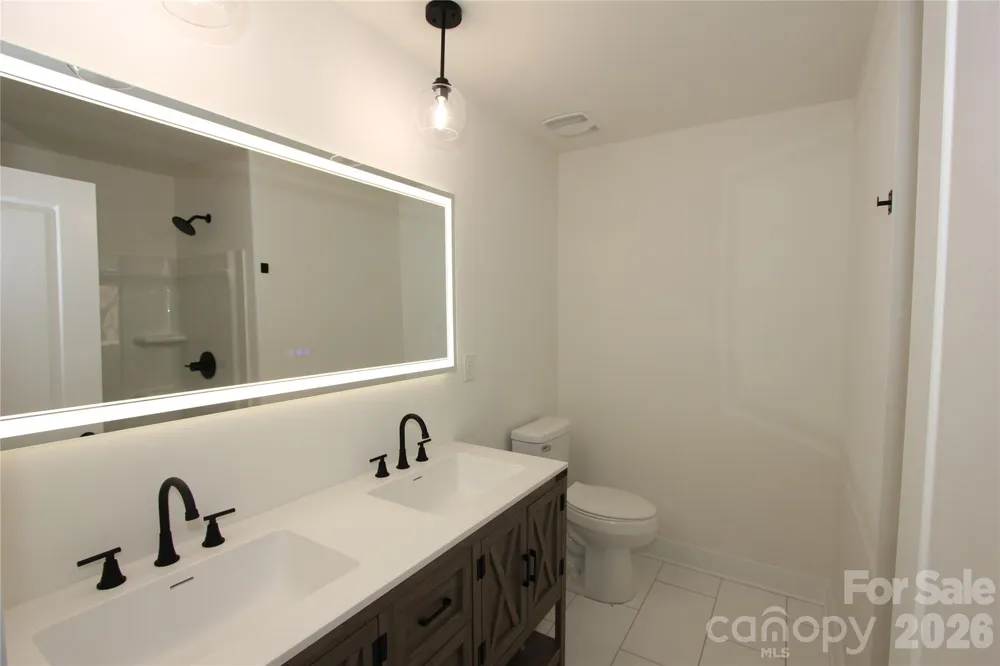 1074 Lyndsey Brook Court Lincolnton, NC 28092