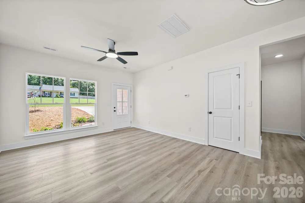1074 Lyndsey Brook Court Lincolnton, NC 28092
