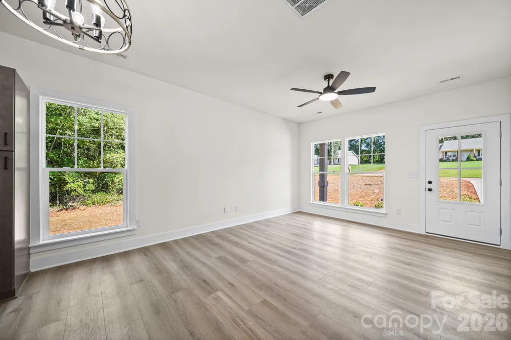 1074 Lyndsey Brook Court Lincolnton, NC 28092