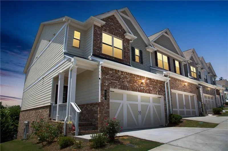 339 Cherryhill Lane #R Woodstock, GA 30188