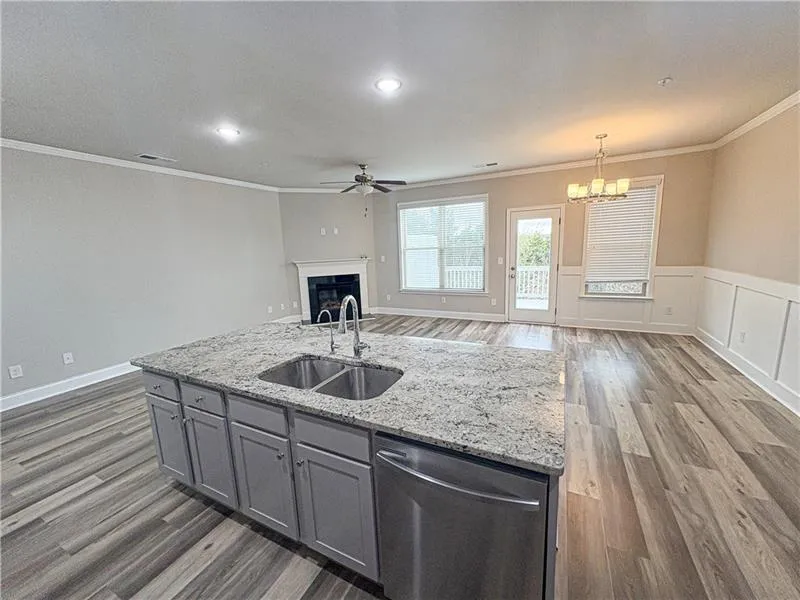 339 Cherryhill Lane #R Woodstock, GA 30188