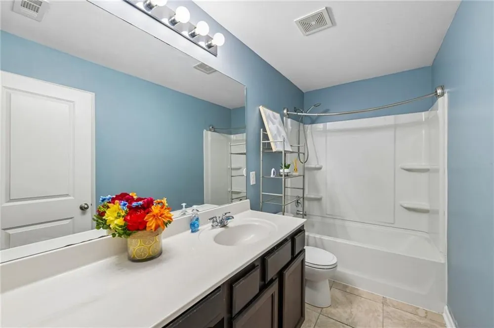 2297 Clapton Court Jonesboro, GA 30236