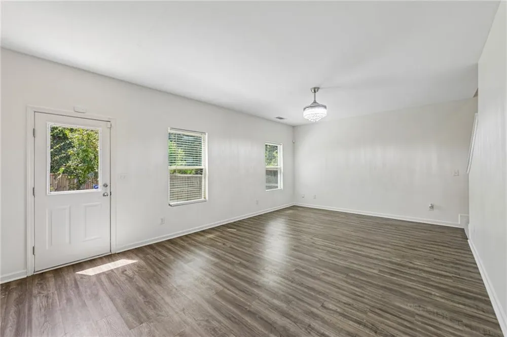 2297 Clapton Court Jonesboro, GA 30236