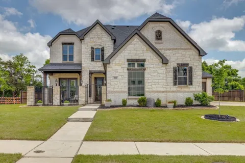 801 Toby Trail