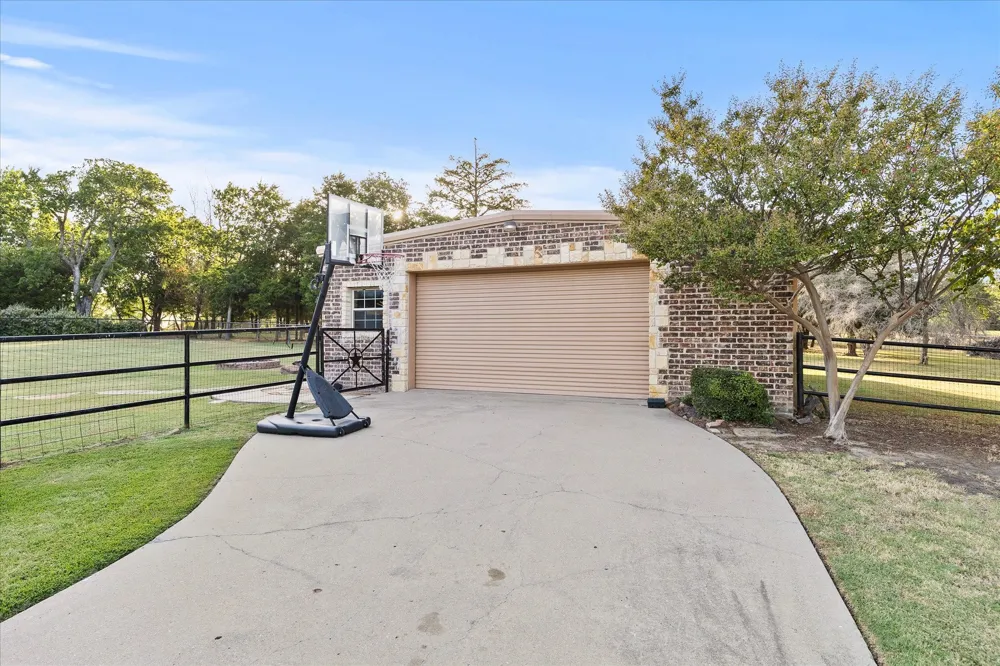 330 Cattlemans Trail Royse City, TX 75189