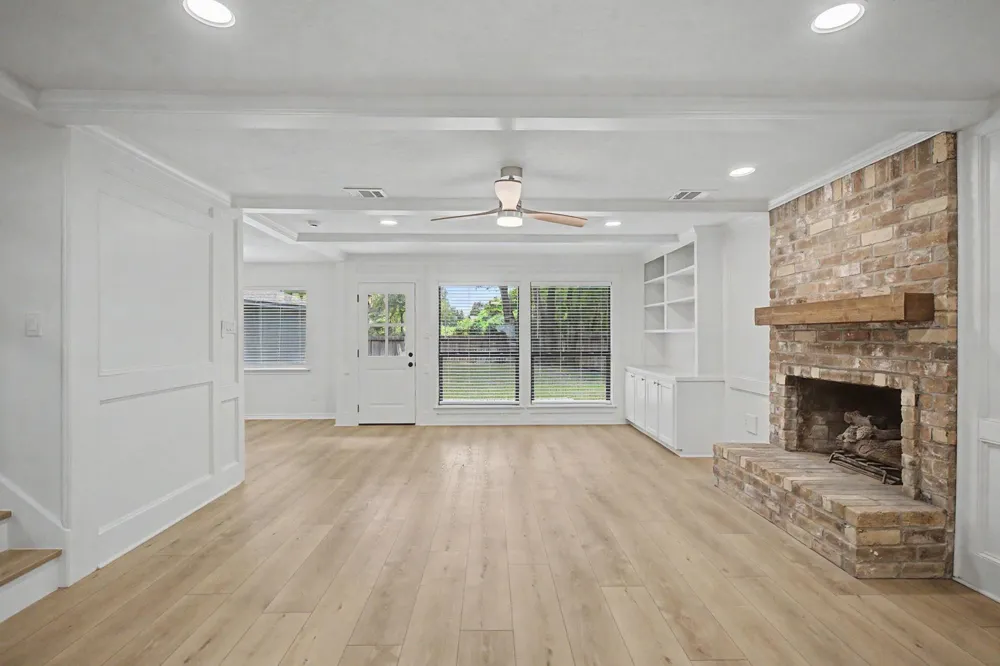 34 Brushwood Court The Woodlands, TX 77380