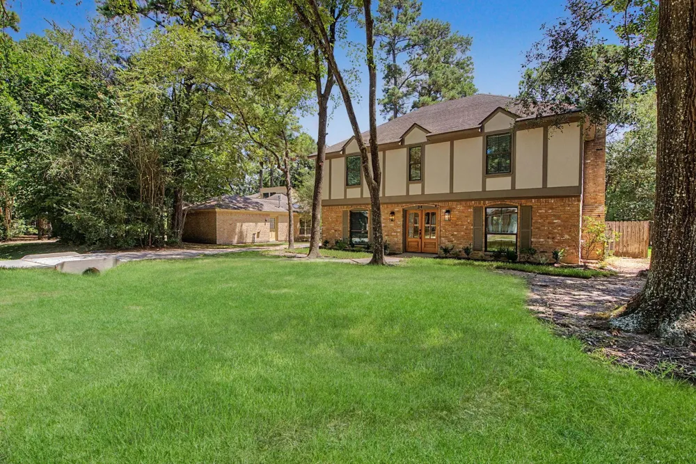 34 Brushwood Court The Woodlands, TX 77380