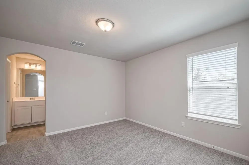 750 Marion Place Drive Dayton, TX 77535