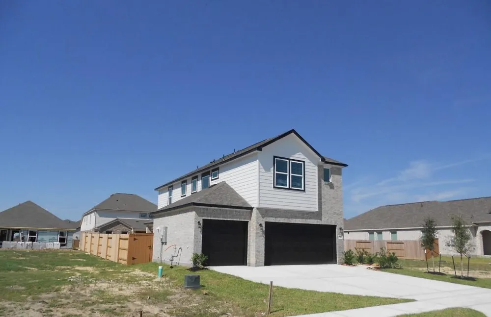 750 Marion Place Drive Dayton, TX 77535