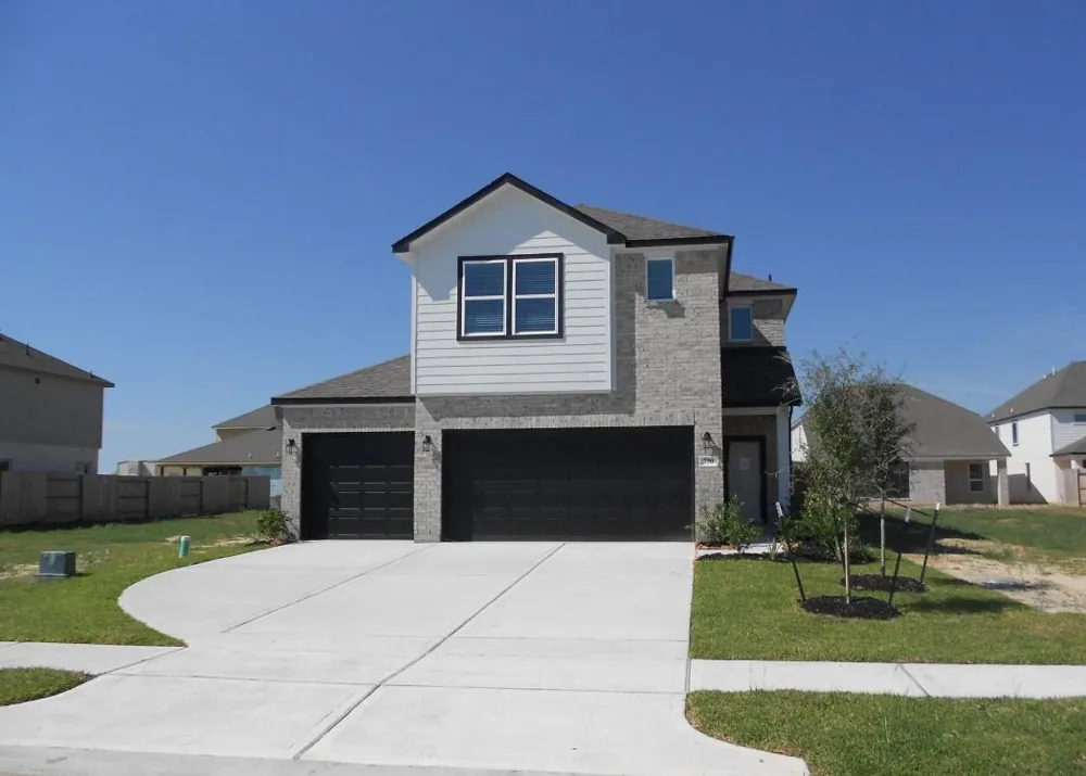 750 Marion Place Drive Dayton, TX 77535