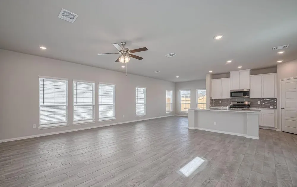 750 Marion Place Drive Dayton, TX 77535